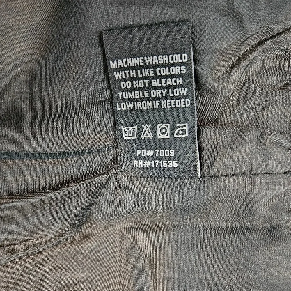 Ananke men pleated